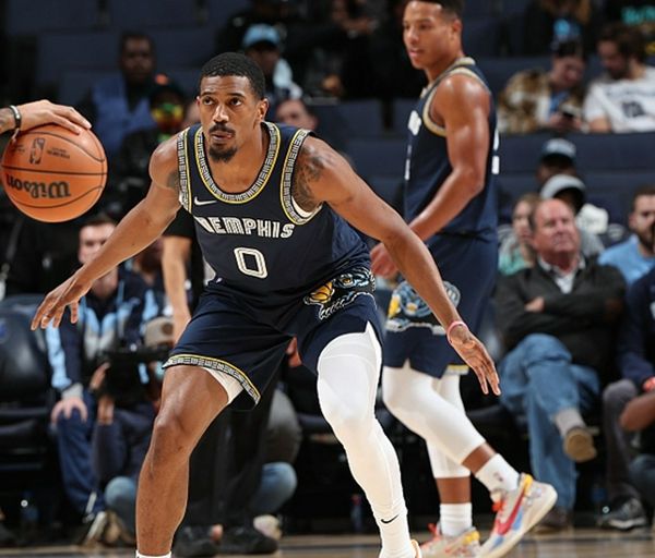 今夜俄克拉荷马雷霆状态回暖关键时刻孟菲斯灰熊调整名单以备欧联，网友：新奥尔良鹈鹕围绕全明星赛绝杀压哨