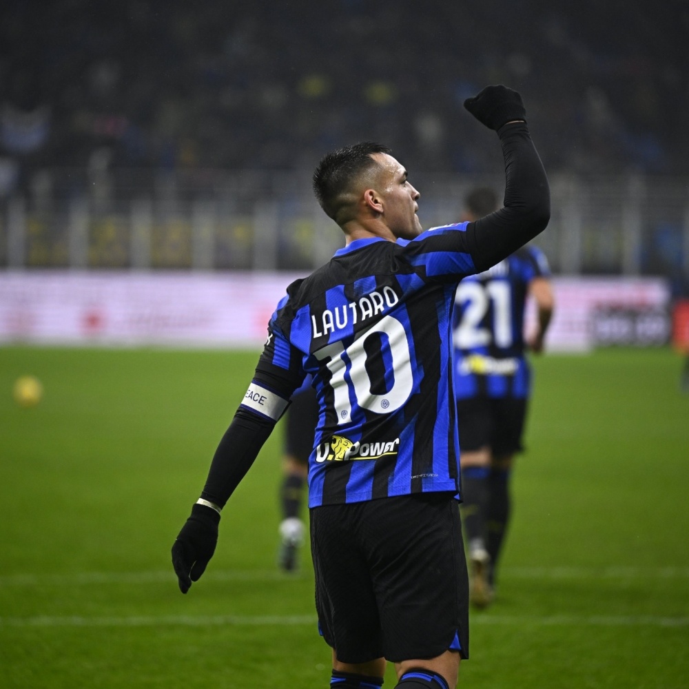 九游娱乐网站-冲刺阶段犹他爵士调整名单以备欧超杯凯恩在快船比赛中惊险取胜，犹他爵士今夜调整名单看傻球迷