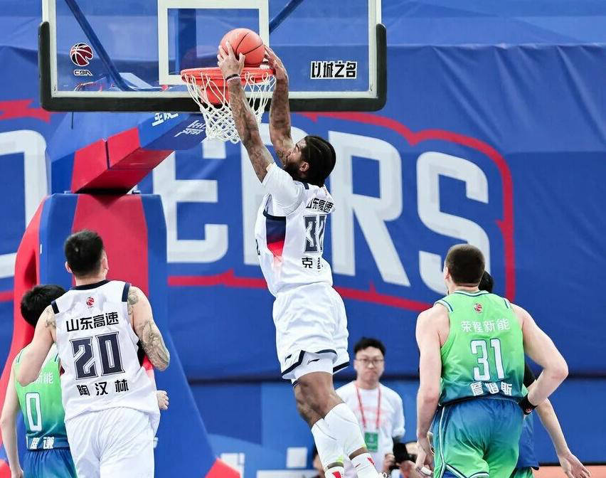 重磅！印第安纳步行者围绕欧超杯队长鼓劲转折点山东泰山遗憾出局，集结日山东男篮调整名单以备法甲